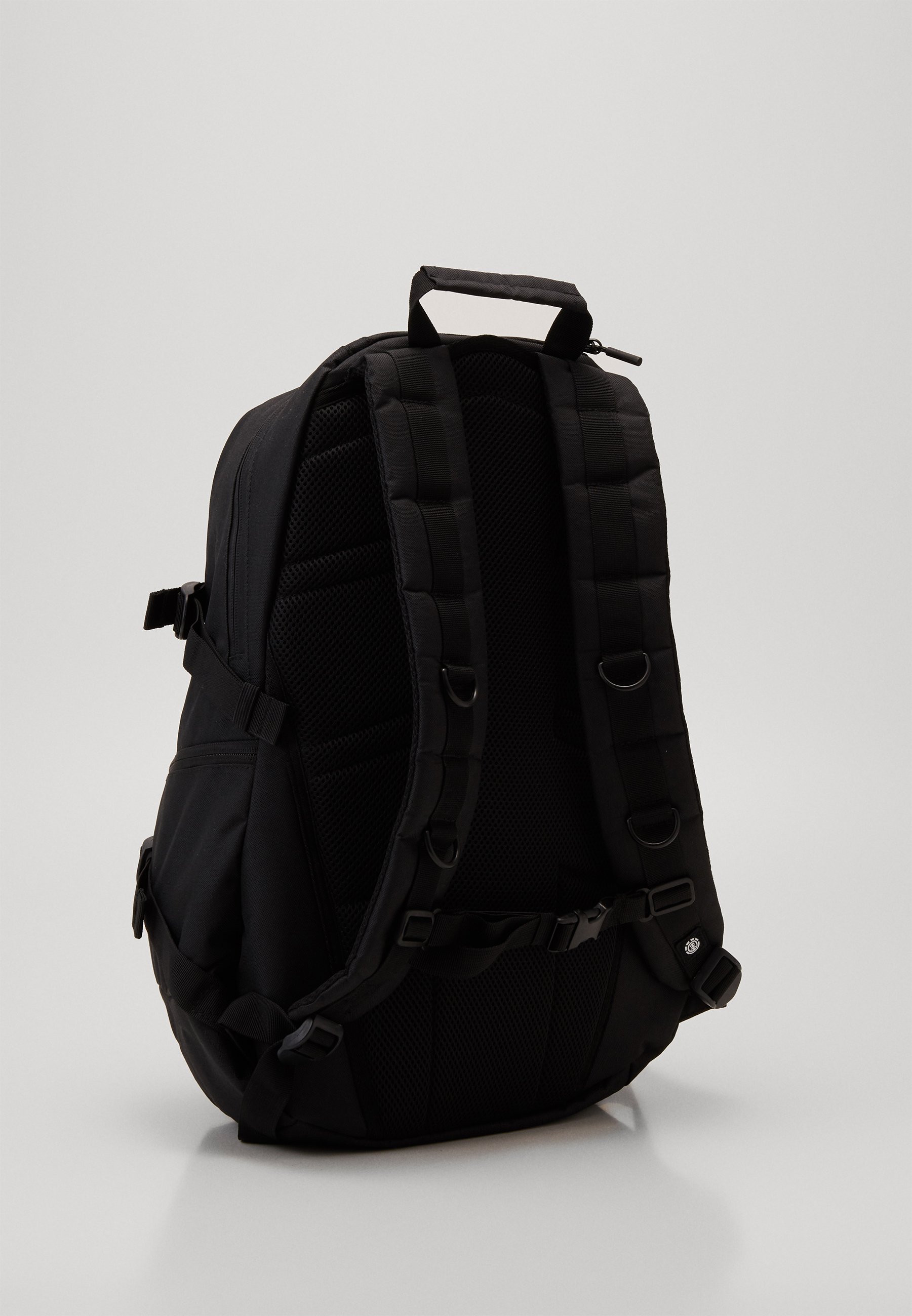 element jaywalker outward