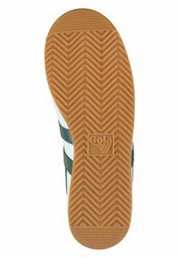 Sneakers Gola con suola in gomma e battistrada a zigzag, parte superiore bianca personalizzabile con strisce nere e dettaglio del logo sulla suola intermedia.