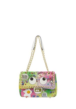 Sac à main coloré avec de grands yeux de dessin animé, des anses en chaîne dorée et des dessins ludiques incluant le texte « Bags Have Attitude » et « Handbags Forever ».