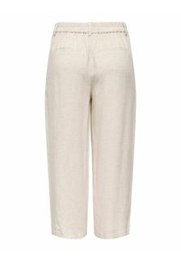 Beige korte bukser med elastisk talje og to baglommer, lavet af tekstureret stof.