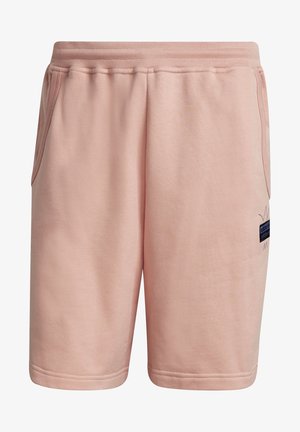 Helle rosa Sportshorts mit elastischem Bund, Seitentaschen und kleinem schwarzen Adidas-Logo am rechten Oberschenkel.