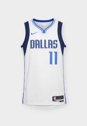 Nike Performance, DALLAS MAVERICKS DALDRI-FITSWINGMAN ASC 22 KYRIE IRVING - Ρούχα για κλαμπ - white