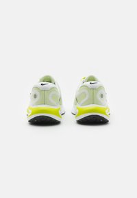 Nike Performance JOURNEY RUN - Zapatillas running asfalto - summit white/black/cyber/white