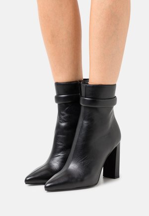 Zign Bottines à talons hauts - black