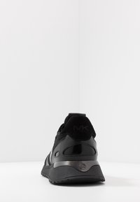 Michael Kors Sneakers - black