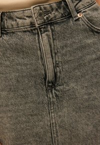 Vero Moda VMTESSA SHORT NOOS - Minisvārki - medium grey denim