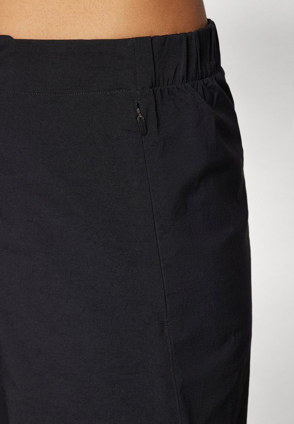 WOMENS TECH - Cycling shorts4