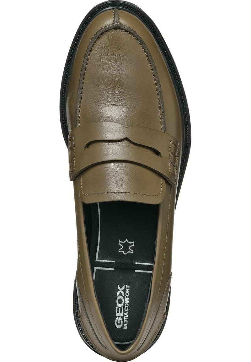 Braune Lederloafer mit einer glatten Oberfläche, ausgestattet mit einem gestickten Design und einer schwarzen Gummisohle. Beinhaltet eine abgerundete Zehenform und eine markenbezeichnete Innensohle.