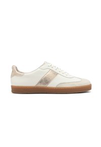 Białe sneakersy skórzane o teksturowanym wykończeniu, z metalicznym złotym paskiem, kremowymi akcentami i gumową podeszwą.