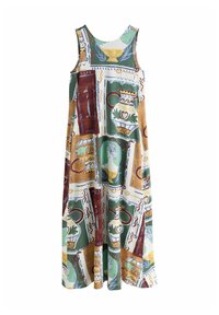 Robe longue sans manches avec des motifs géométriques et de vase colorés dans des tons verts, marron, jaune et blanc sur le tissu.