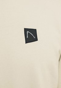 Nije odabrano, off-white