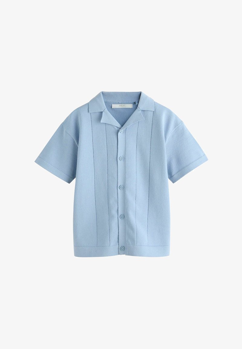 Chemise bleu clair à manches courtes avec col campagnard et fines lignes de couture verticales sur le devant, étiquetée "NEXT".
