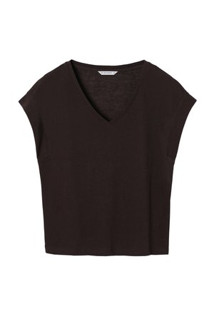 Haut noir pour femmes à manches courtes et col en V, coupe ample avec une petite étiquette de marque au niveau de l'encolure, sur fond blanc.