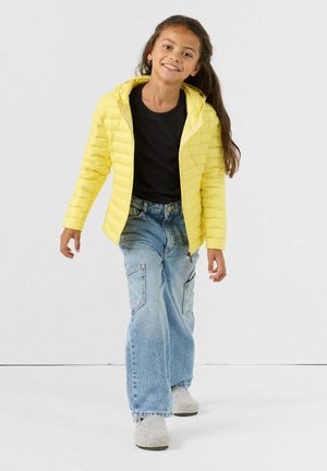 LICHTGEWICHT MET CAPUCHON LEMONADE CARLA - Chaqueta de plumas - geel