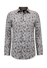 Lange mouwen overhemd met kraag in licht beige stof met een herhalend patroon van veren in blauw en bruintinten; knoopsluiting aan de voorkant.