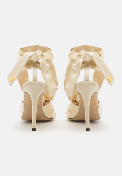 MOSCHINO CLOUD WITH HANDLE AND PADLOCK - Sandales à talons hauts - beige