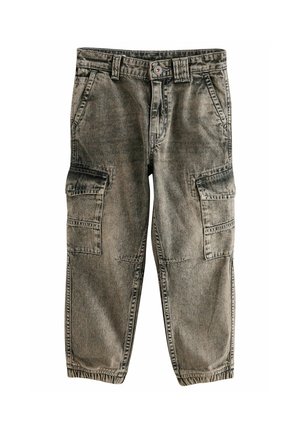 Pantalons cargo en denim gris délavé, dotés de plusieurs poches latérales, de poignets élastiques et de coutures contrastées pour ajouter de la texture.