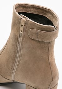 Kennel + Schmenger Botines - camel