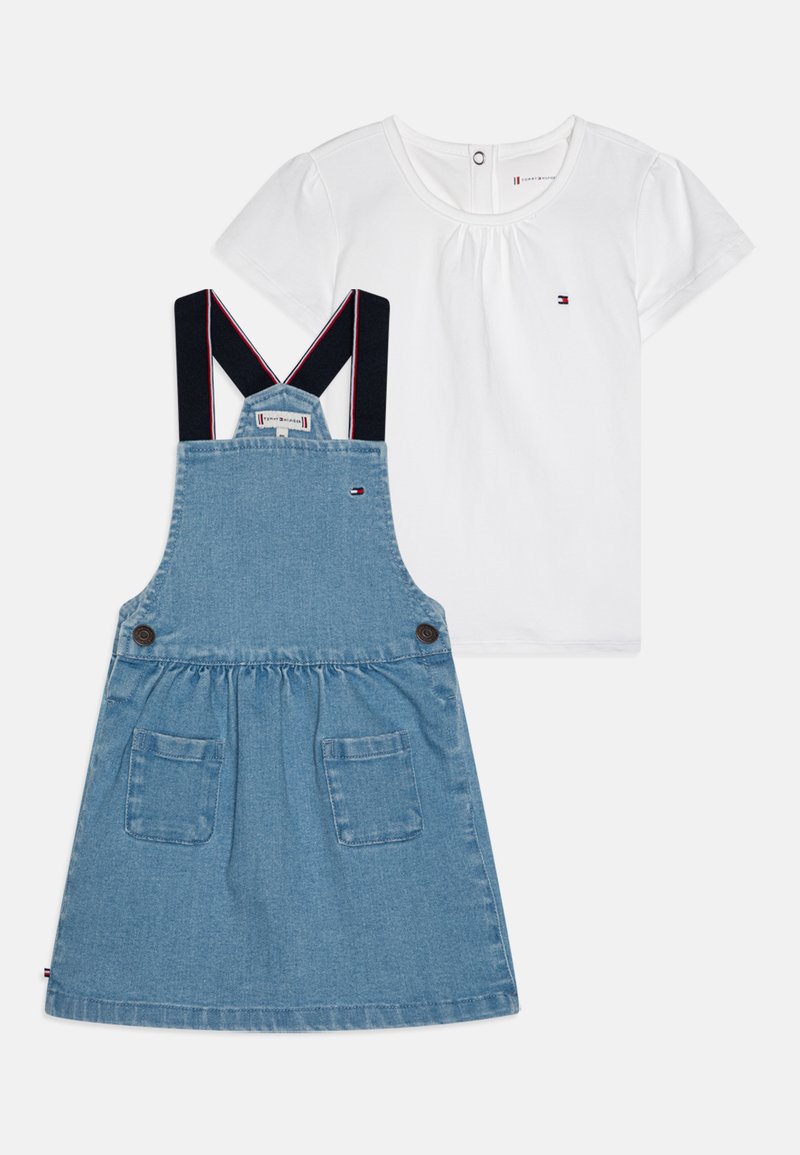 Tommy Hilfiger - DRESS UNISEX SET - Jeanskleid - denim medium, Vergrößern