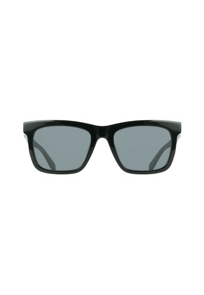 Lunettes de soleil en plastique noir avec des verres teintés gris, de forme rectangulaire et des montures légèrement épaisses. Design épuré et moderne sans logos visibles.