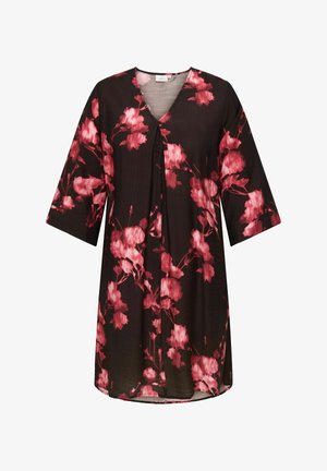 Sort tunika kjole med V-hals og korte ærmer, prydet med pink blomster mønstre på et struktureret stof.