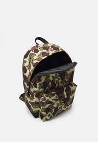 Carhartt WIP JAKE BACKPACK UNISEX - Reppu - duck green