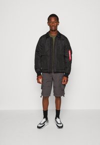 Alpha Industries JACKET - Lett jakke - black