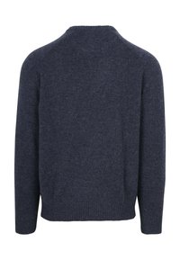 Marineblauwe gebreide trui, ronde hals, geribde zoom en manchetten, gladde textuur, eenvoudig ontwerp, geen zichtbare logo's of patronen.