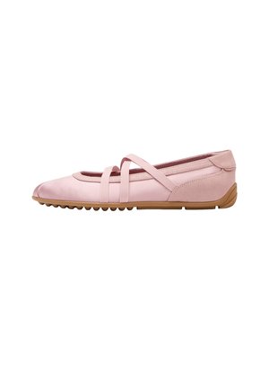 Stradivarius, SPORTSCHUH MIT VERSCHIEDENEN ELEMENTEN 19512870 - Babies - pink