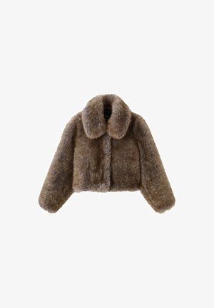 Brun faux fur cropped jakke med bred krave, fulde ærmer, tekstureret overflade og frontlukning. Blødt og luksuriøst design.