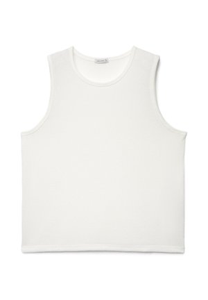 Weißes, ärmelloses geripptes Tanktop mit rundem Ausschnitt und Etikett auf der Innenseite des hinteren Kragens.