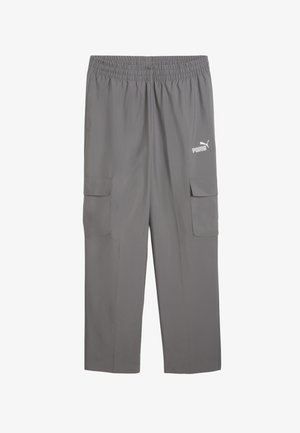 Sivé cargo nohavice s elastickým pásom, dvoma bočnými vreckami a malým bielym logom Puma na ľavom stehne. Ľahký materiál, rovný strih.