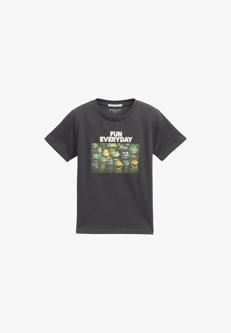 Czarna szara bawełniana koszulka z kolorową grafiką różnych postaci z kreskówek oraz napisem "ZABAWA CODZIENNIE" powyżej. Krótkie rękawy, okrągły dekolt.