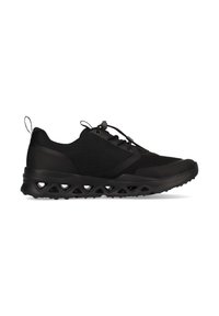Scarpe da atletica nere con una parte superiore in mesh testurizzato, sovrapposizioni sintetiche e una suola leggera con un unico motivo a battistrada triangolare.
