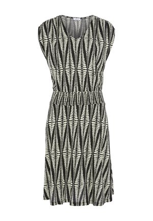 Robe à motifs noir et blanc avec un décolleté en V, des manches courtes, une taille élastique et un ourlet fluide, présentant un design de type fougère.