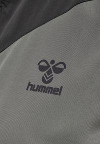 Hummel HMLPRO GRID WALK OUT - Træningsjakke - forged iron quiet shade