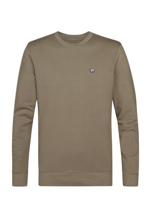 Ruskea pitkähihaine huppari pehmeästä kankaasta, jossa on pyöreä kaula-aukko, ribbireunat ja pieni logo vasemmassa rinnassa.