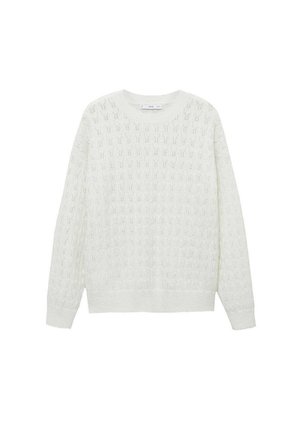 Pull blanc en tricot à manches longues avec un motif torsadé texturé et des poignets et un ourlet côtelés, présenté sur un fond blanc uni.