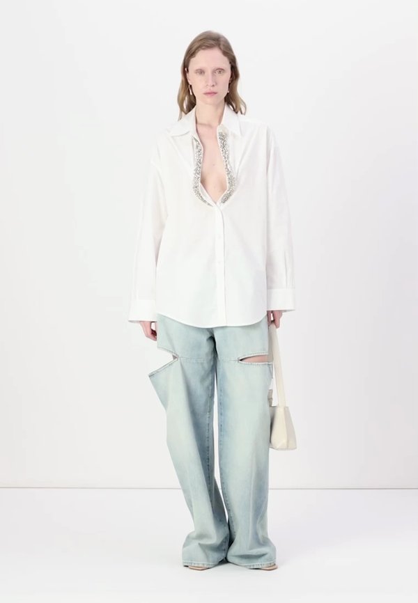 LAURYN LOOSE CUT OUT EASY RIDER - Wide Leg - light wash3