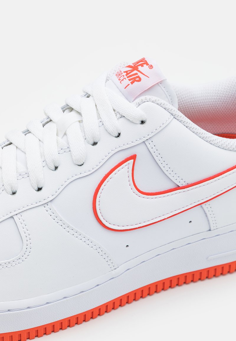 AIR FORCE 1 '07 WHITE/PICANTE RED