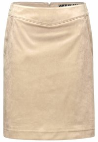 Beige mokka minihame, jossa on sileä pinta, suppilomainen muoto ja piilotettu vetoketju takana. Sisältää vaakasuoria ompelusaumoja.