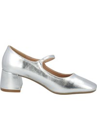 Silverfärgade metalliska Mary Jane-skor med fyrkantig tå, låg blockklack och ett litet band över insteppet. Slät textur och elegant design.