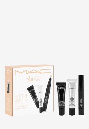 HIT THE BULL'S EYE - Makeup set - -