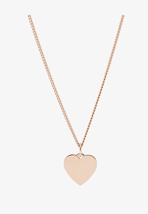 Collier chaîne en or rose avec un pendentif lisse et poli en forme de cœur centré sur un fond blanc.