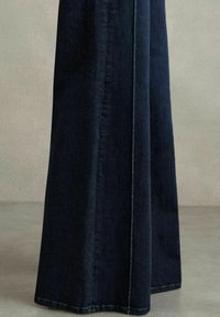 Reiss HEATHER STRETCH WIDE LEG  - Leveälahkeiset - dark blue