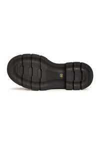Talpa de cauciuc neagră, cu un model texturat, având multiple caneluri și creste pentru aderență, marcată cu un logo circular.