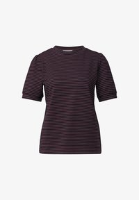 Selected, rustic rouge