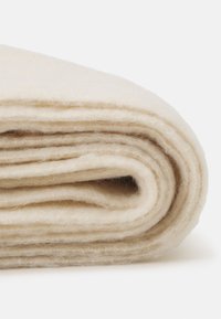 Vero Moda VMIVY LEAGUE SCARF - Sjal - birch