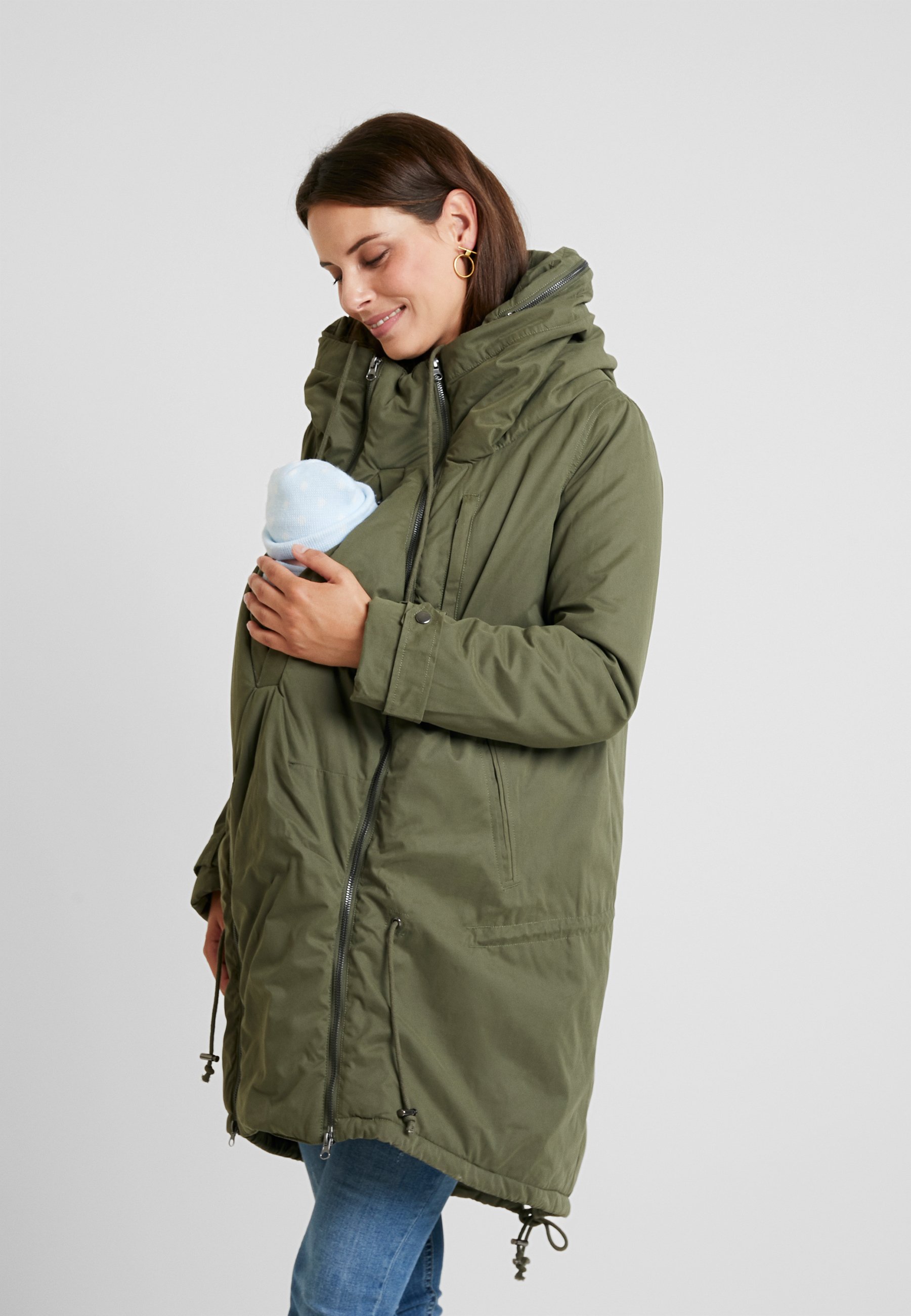 MAMALICIOUS TIKKA CARRY ME PADDED JACKET Vinterkåpe Kjøp Mamalicious Tikka Jakke, Olive Night | Jollyroom