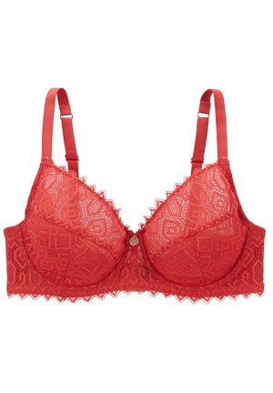 Soutien-gorge en dentelle rouge avec des bonnets rembourrés, des bords scallopés, des bretelles ajustables et un accent décoratif en or au centre. Motif géométrique texturé.